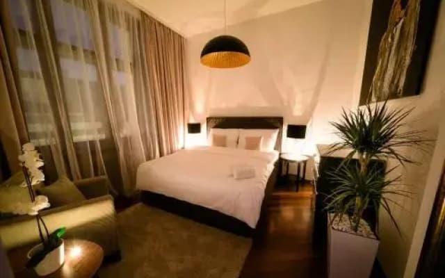 Triplex Kings Apartment in Old Town - photo 2