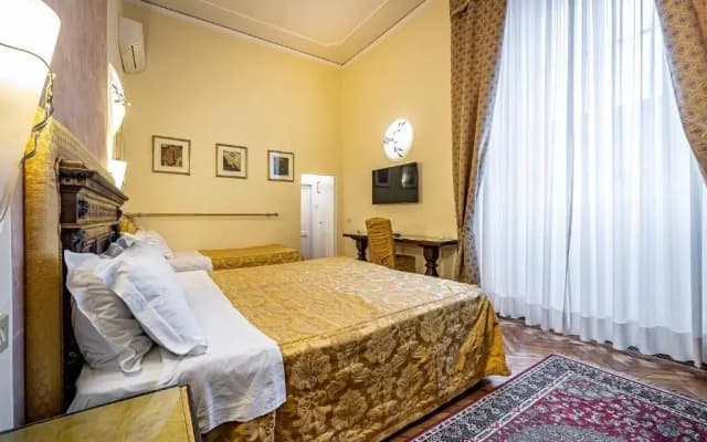 Hotel Alessandra - photo 2