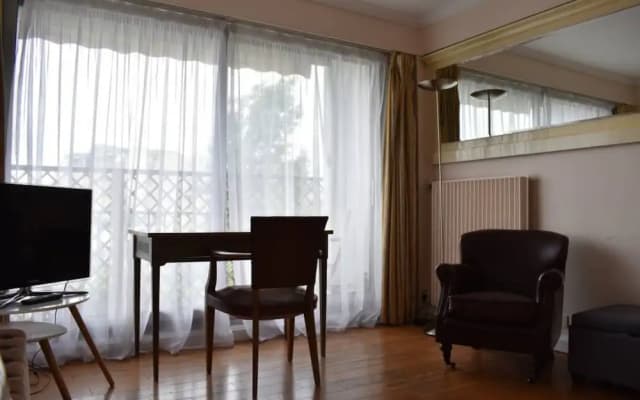 Studio In Paris 16th With Balcony - photo 4