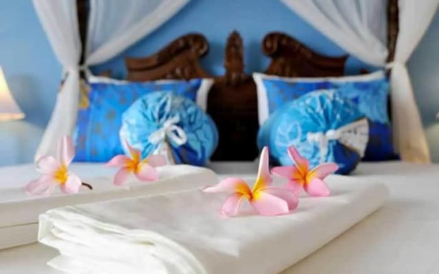 Aquarius Beach Hotel - photo 3