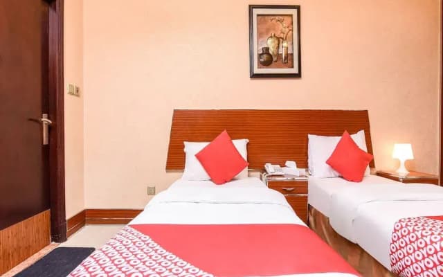 OYO 180 Evin Hotel - photo 2