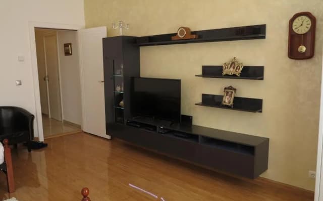 Small Luxury Kapitol Apartment - photo 3