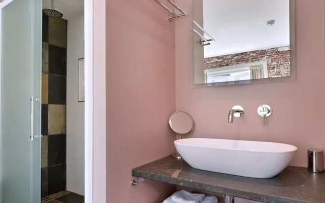 The Place 2 BnB - photo 5