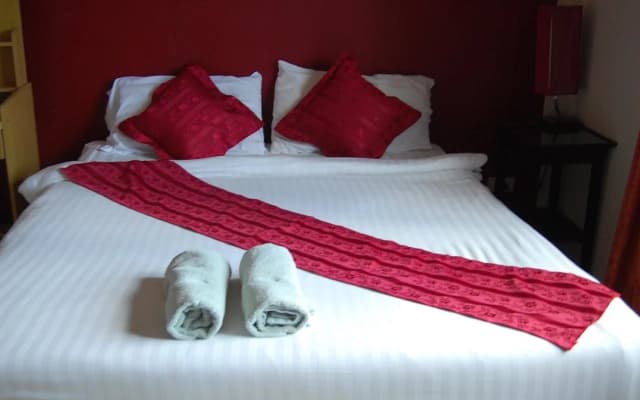 Green Leaf Guest House - photo 2