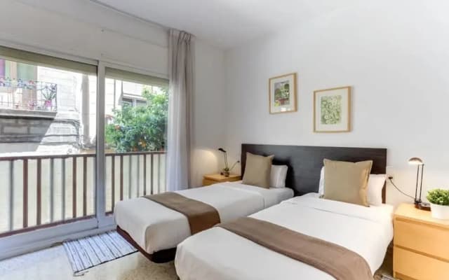 Amazing 3 Bed Close to the Beach - photo 5