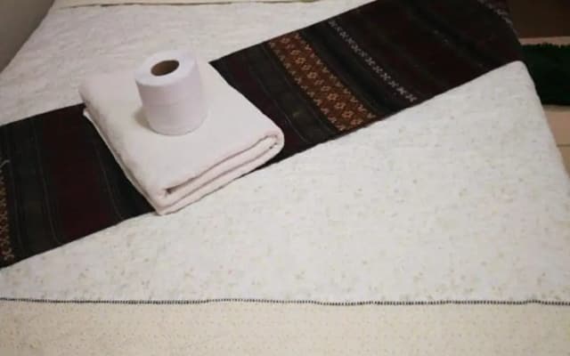 Ampawan Guesthouse - photo 4
