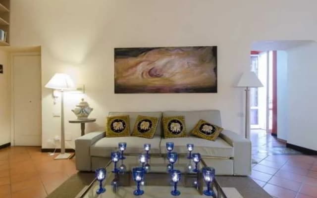 Imperial Fora Spacious Apartment - photo 2