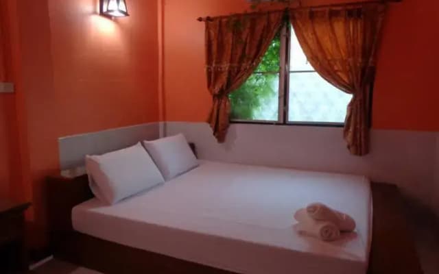Baan Pi Klao Guest House - photo 4
