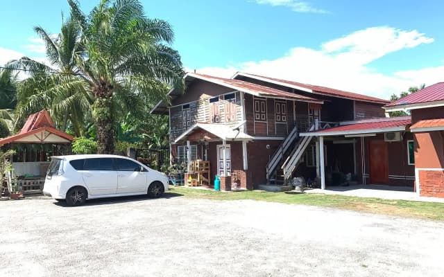 De Rimbun Inn (Resort & Camp) - photo 3