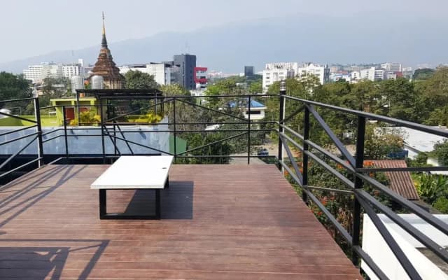 Roof And Room Hostel - photo 4