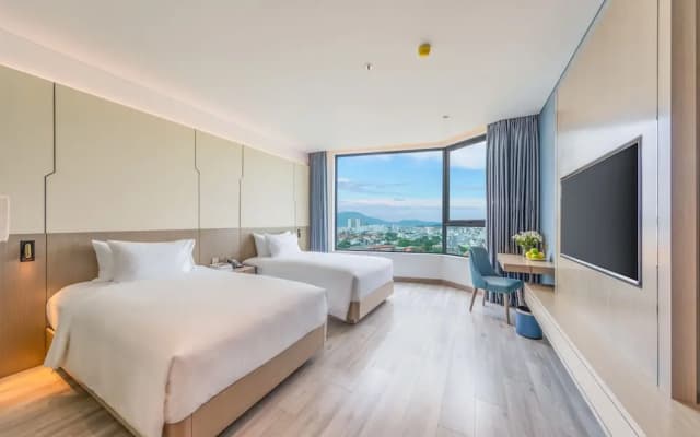 Awaken Danang Hotel - photo 5