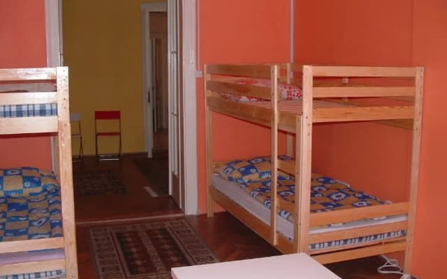 1st Apartments and Hostel - photo 5