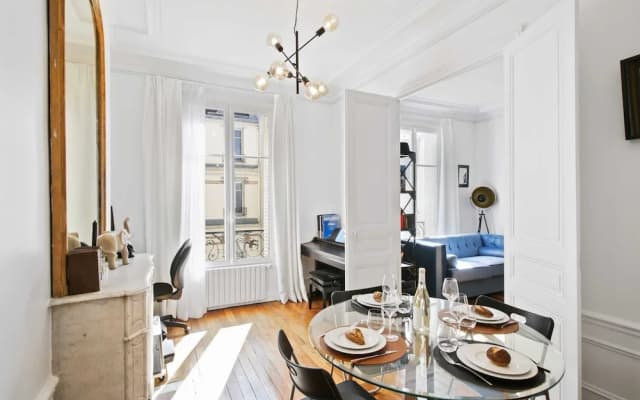 Cosy and Bright 1BR Flat Near Arc de Triomphe! - photo 4