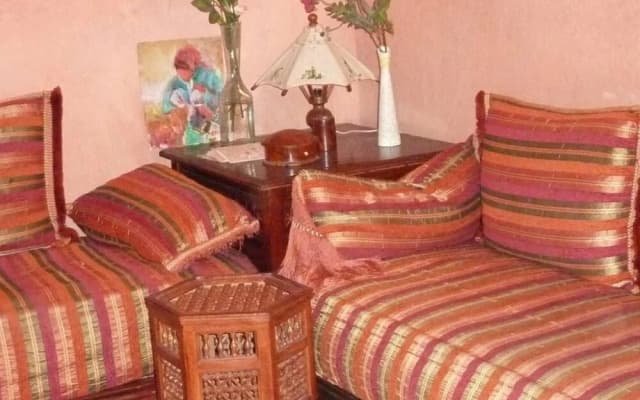 House With 3 Bedrooms in Marrakech, With Pool Access, Furnished Garden - photo 4