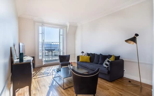 Designer Apartment - Eiffel Tower View! - photo 5