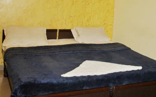 Hotel kamal Deep - photo 2