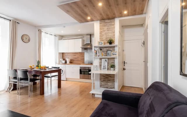 Eiffel Tower - Rue Cler Area Apartment - photo 4