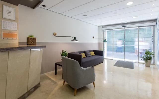 Hostal Operaramblas - photo 2