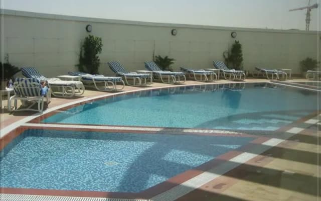 Dubai Apartments - Jumeirah Lake Towers - Goldcrest - photo 5