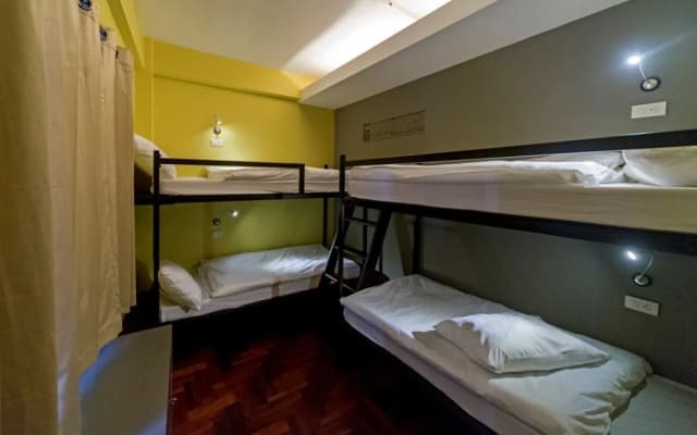 Siam Mitr Hostel - photo 4