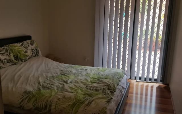Central 2 bedroom apartment - photo 2