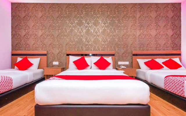 OYO 504 Hotel Aromas Kulai - photo 4