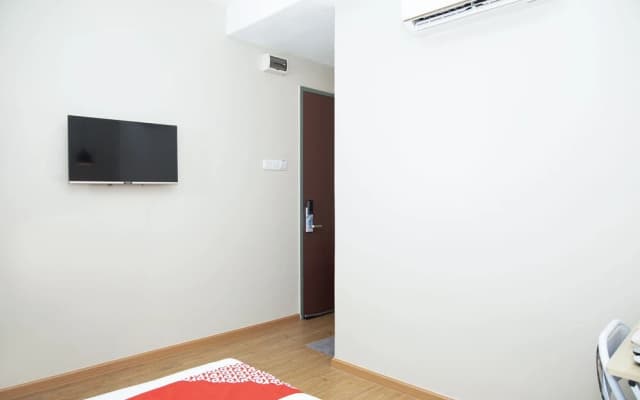 Mirani Hotel by Oyo Rooms - photo 4