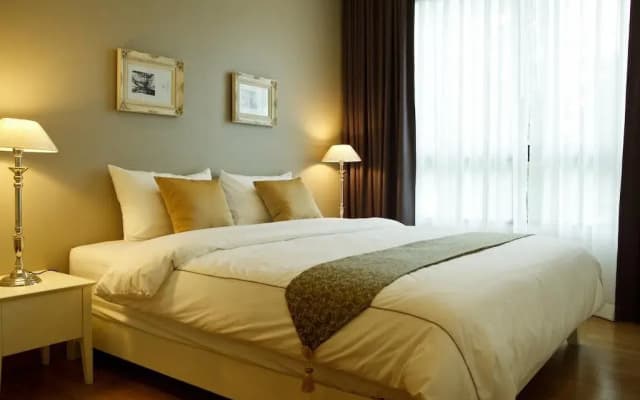 Alisha Court Hotel & Residence - photo 3