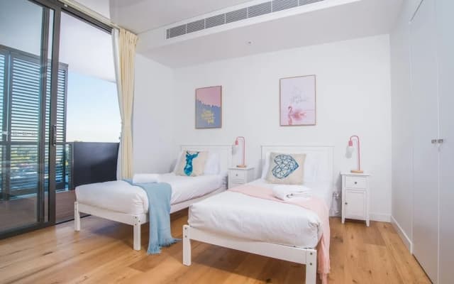 Peak East 2bed2bath APT @ryde SO Relaxing - photo 3