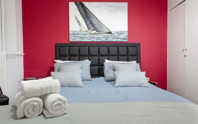 Renovated & Cool Flat In Ideal Location - photo 5