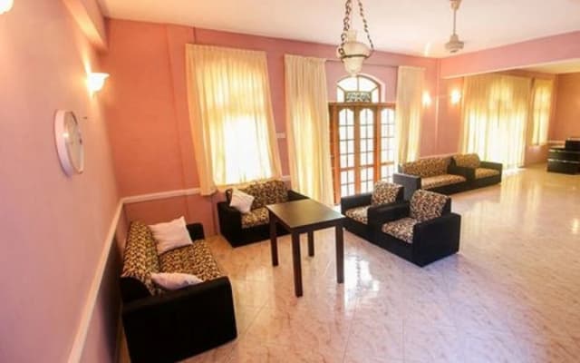 Yoho Bro Hotel - photo 4