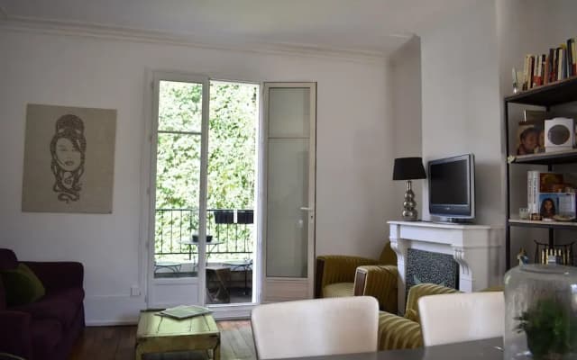 3 Storey Flat With Private Terrace - photo 3