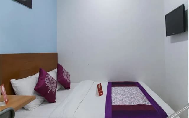 Colour Hotel by OYO Rooms - photo 5