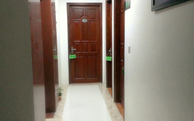 Tea Hotel - photo 2