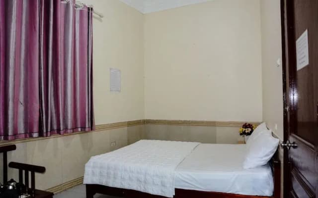 Duc Quang Hotel - photo 4
