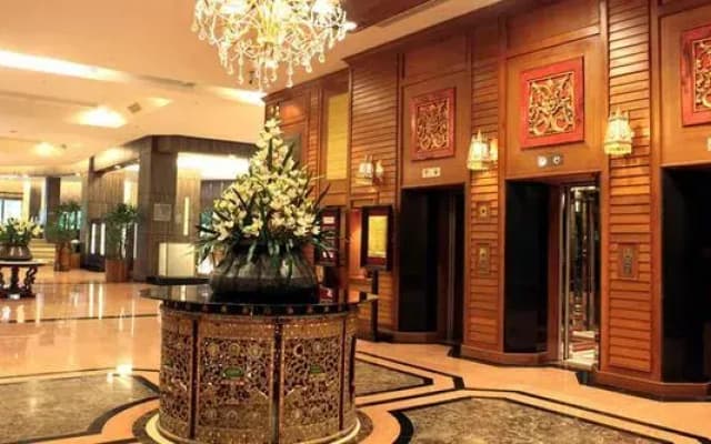 Grand Heritage Hotel & Condo - photo 2