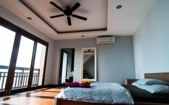 Penn Sunset Villa 9B - photo 4