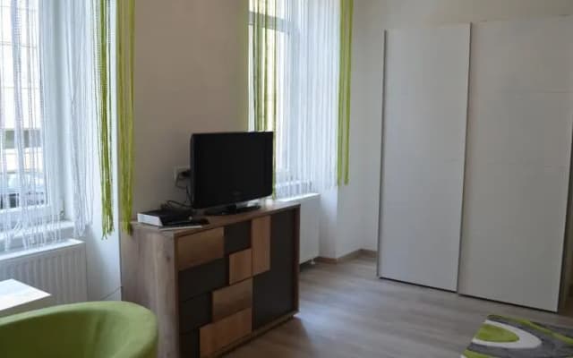 Elegante Ferienwohnung Westbahnhof - photo 4