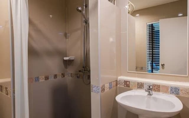 Blu Boat Pool Access Resort and Villas - photo 5