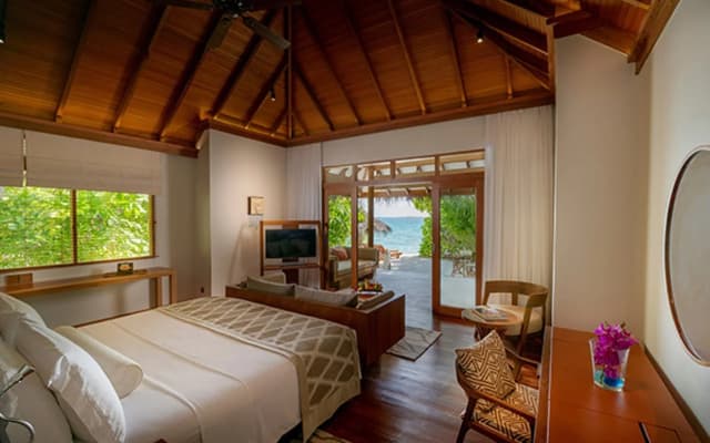Baros Maldives - photo 4