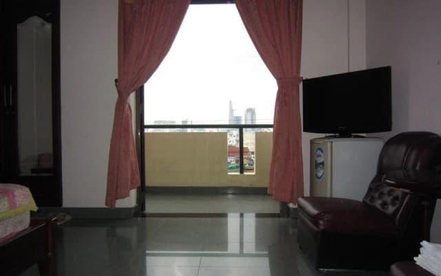 Phi Long Riverside Hotel - photo 3