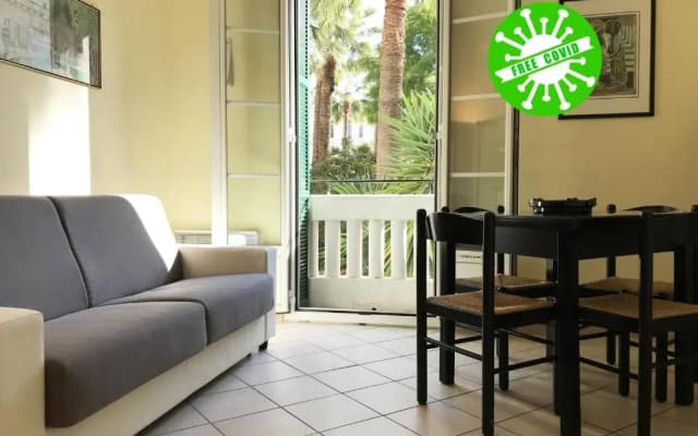 BH - 4 PEOPLE - Flat close to railway station and sea - photo 2