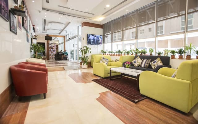 Travellers Hotel Apartment - photo 2