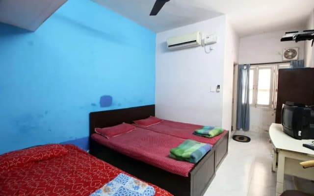 Polo Premier Guest House - photo 3