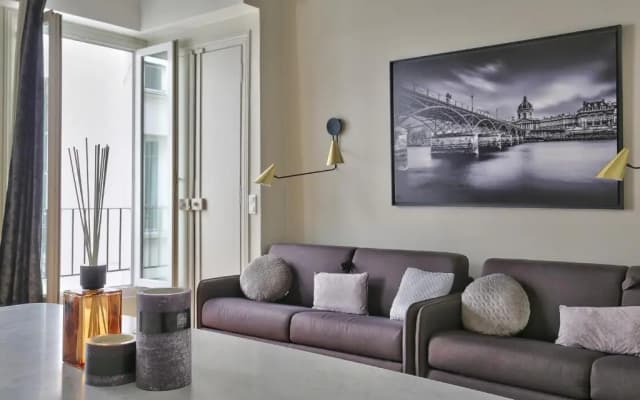 70 - Authentic Parisian Flat - photo 3