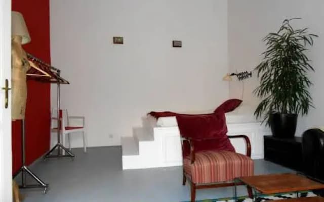 Mica's House - photo 3