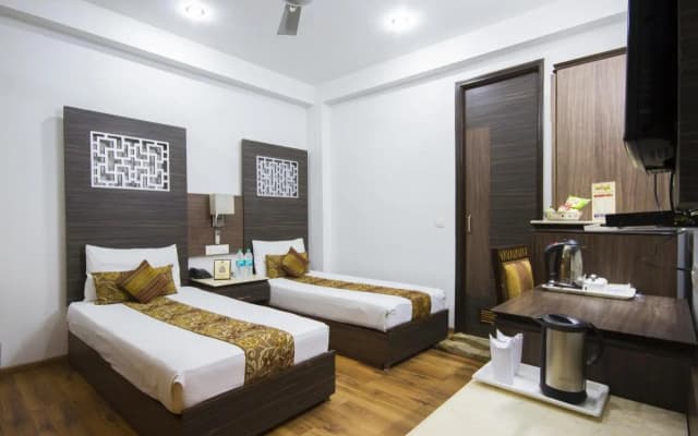 Hotel Sunstar Heights - photo 5