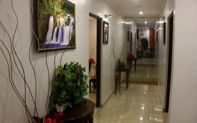 Milestone Hotel & Resort - photo 5