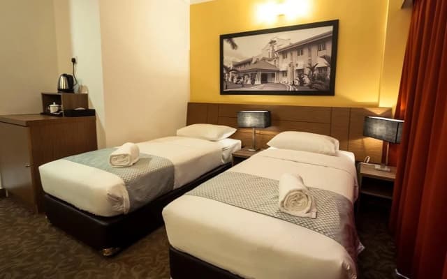 Hotel Scholar's Suites - photo 4