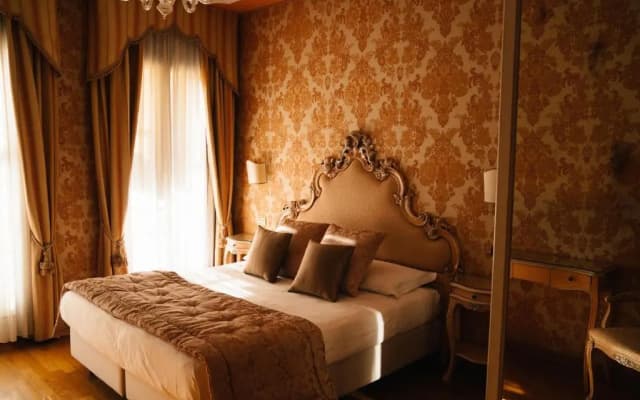Murano Palace Bed & Breakfast - photo 5